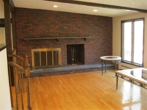 17 Aqueduct Road Natick, MA 01760 - Photo 9 of 15 Gallery Image 9