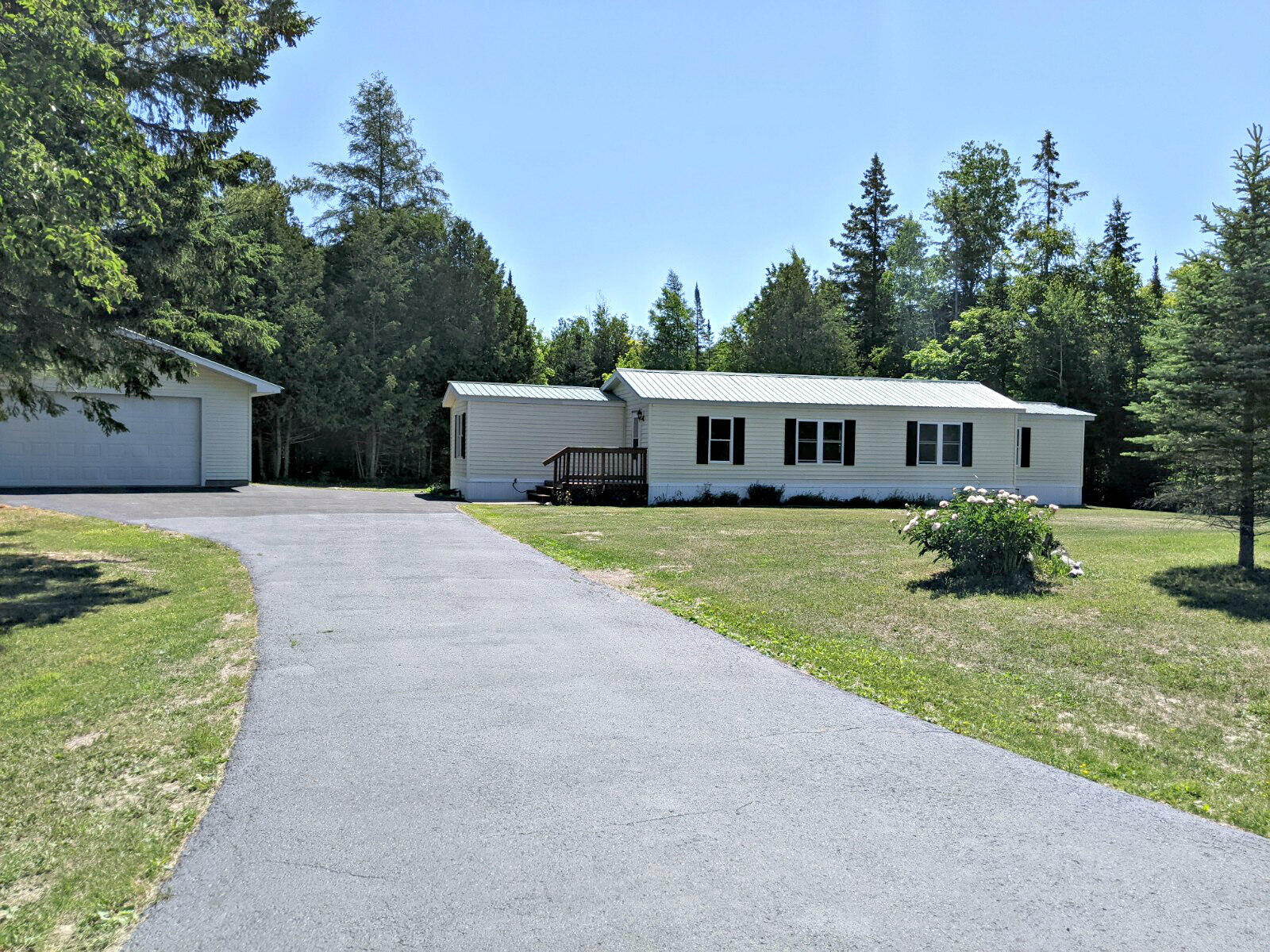 N4215 Gorman Road St. Ignace, MI 49781 - Photo 2 of 50 Gallery Image 2
