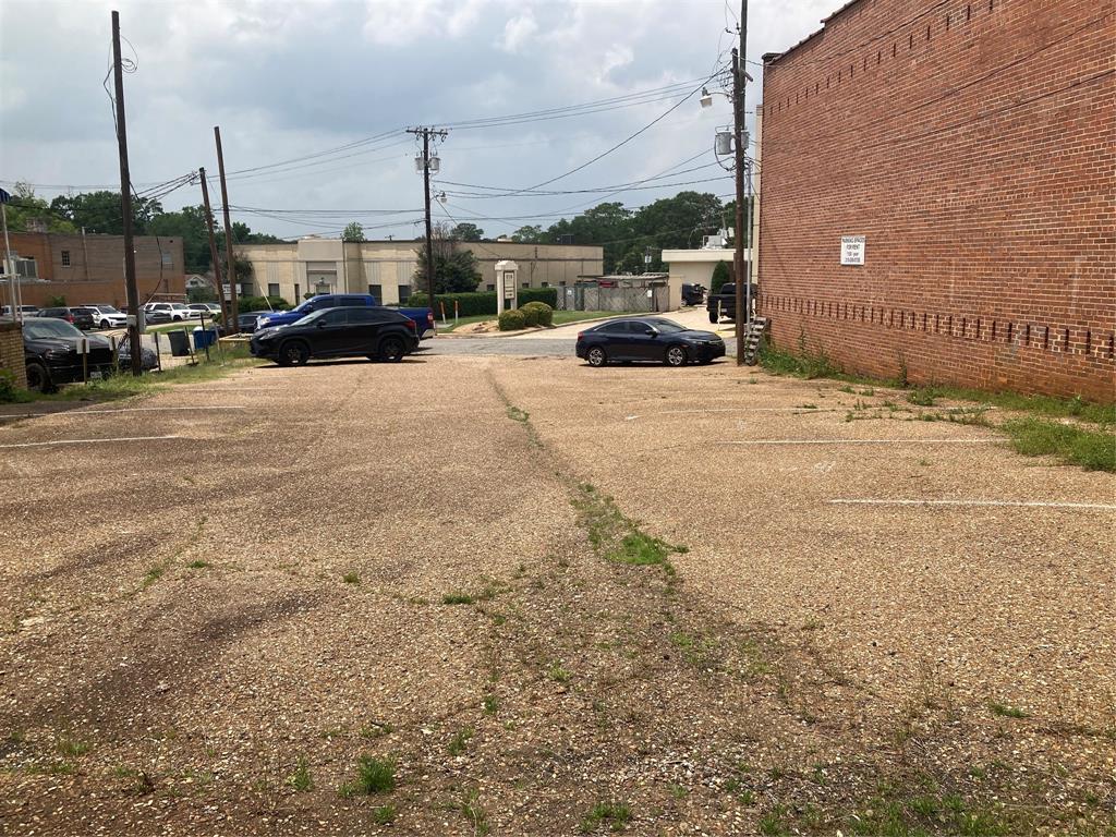 112 North Monroe Street Minden, LA 71055 - Photo 10 of 12 Facing N From Rear of Lot