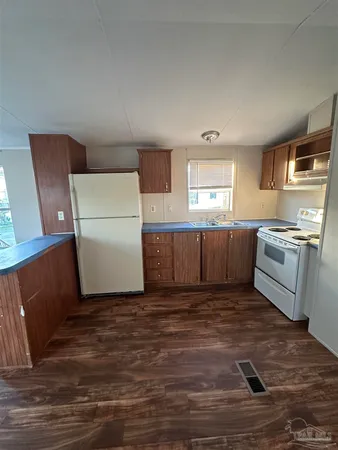 $1,000 | 5675 Saufley Field Road, Pensacola, FL 32526