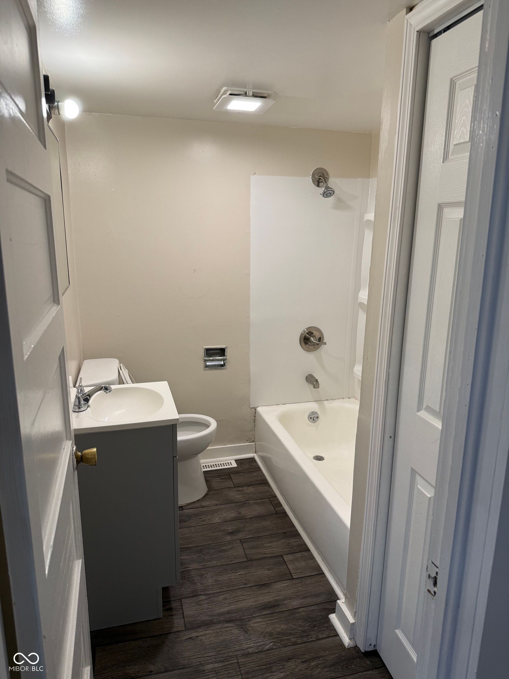 908 Walnut Street Anderson, IN 46012 - Photo 7 of 19