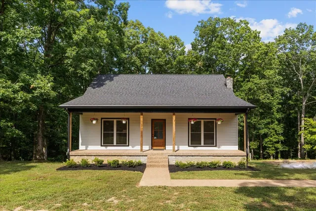 $404,900 | 6717 Pilot Lane, Lyles, TN 37098
