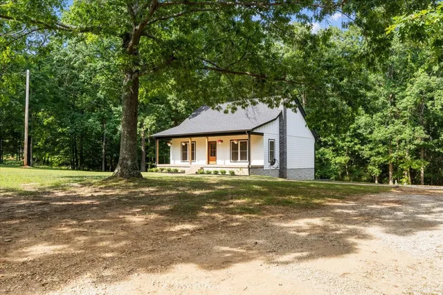 $404,900 | 6717 Pilot Lane, Lyles, TN 37098
