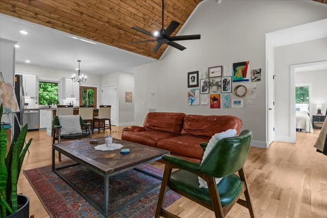 $404,900 | 6717 Pilot Lane, Lyles, TN 37098