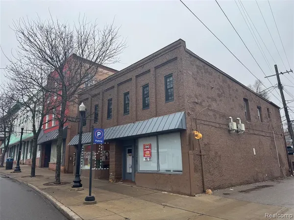 $995 | 10.5 West Michigan Avenue, Ypsilanti, MI 48197