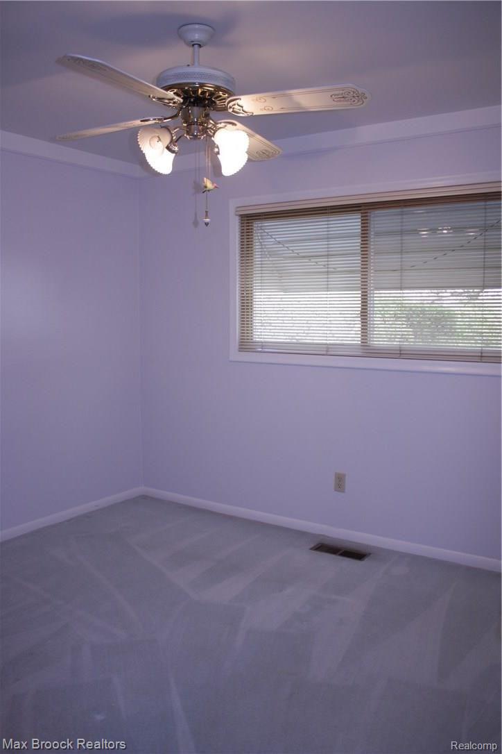 27926 Jean Road Warren, MI 48093 - Photo 26 of 29 IMG_0575.JPG