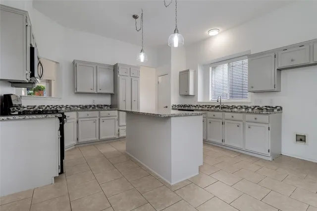 $442,900 | 8111 Elkhorn Mountain Trail, Austin, TX 78729