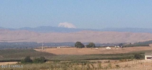 5305 Lombard Loop Road Zillah, WA 98953 - Photo 7 of 27 a view of sunset