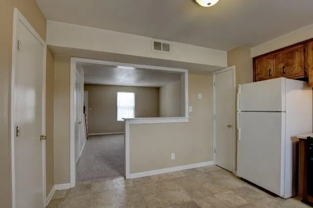 $830 | 363 Peabody Drive, Unit 3, Clarksville, TN 37042