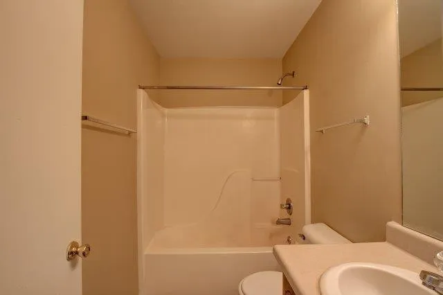 $830 | 363 Peabody Drive, Unit 3, Clarksville, TN 37042