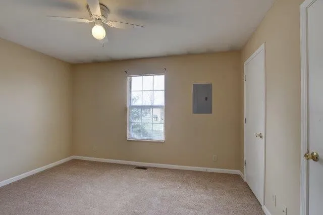 $830 | 363 Peabody Drive, Unit 3, Clarksville, TN 37042