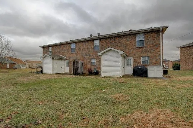 $830 | 363 Peabody Drive, Unit 3, Clarksville, TN 37042