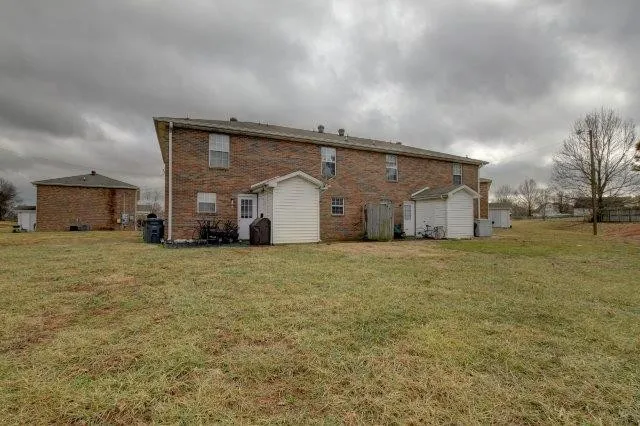 $830 | 363 Peabody Drive, Unit 3, Clarksville, TN 37042