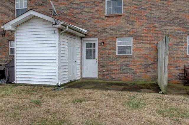 $830 | 363 Peabody Drive, Unit 3, Clarksville, TN 37042