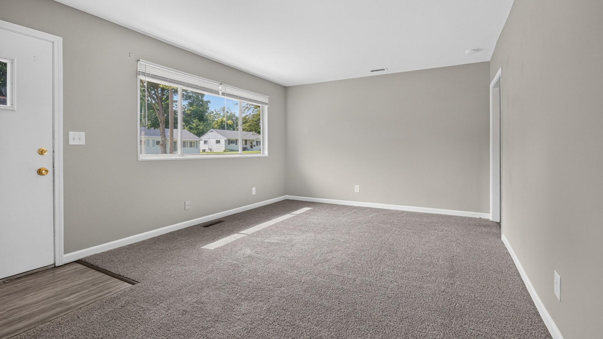 29 Norwood Avenue Normal, IL 61761 - Photo 3 of 28