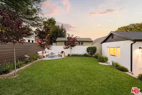 $1,595,000 | 8421 Airlane Avenue, Los Angeles, CA 90045