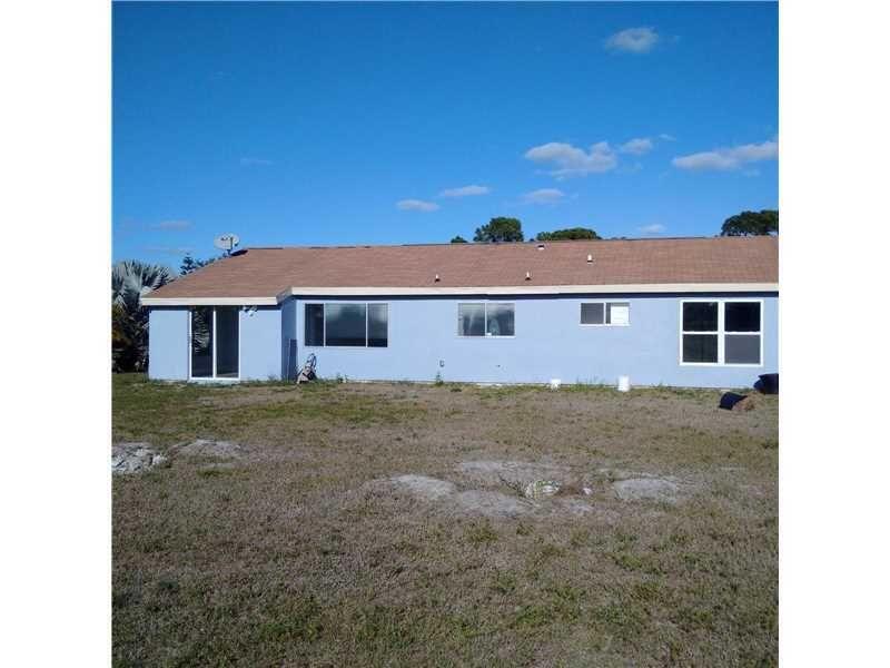 2044 Southeast Triumph Road Port St. Lucie, FL 34952 - Photo 26 of 29 26