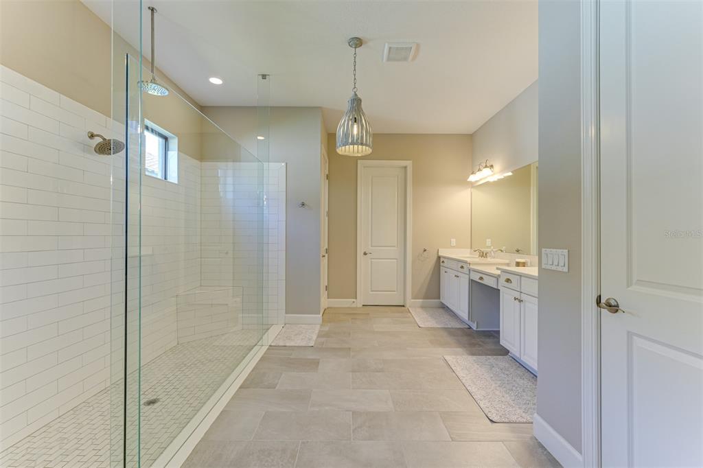 5006 Tivoli Run Lakewood Ranch, FL 34211 - Photo 19 of 60