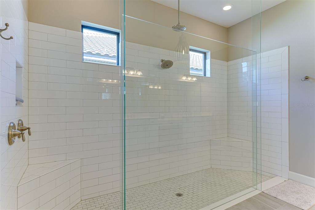 5006 Tivoli Run Lakewood Ranch, FL 34211 - Photo 20 of 60