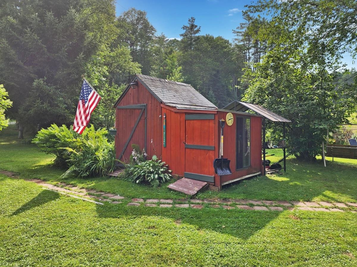 816 Tucker Mountain Road Newbury, VT 05040 - Photo 23 of 29 Gallery Image 23