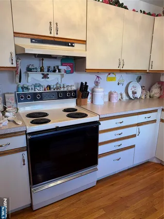 $335,000 | 184 South Washington Avenue, Unit A6, Bergenfield, NJ 07621