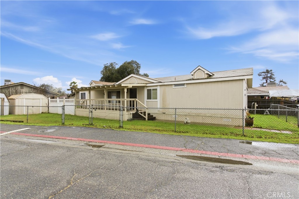 7156 North Winton Way Winton, CA 95388 - Photo 27 of 27 a view of road with a house in the background