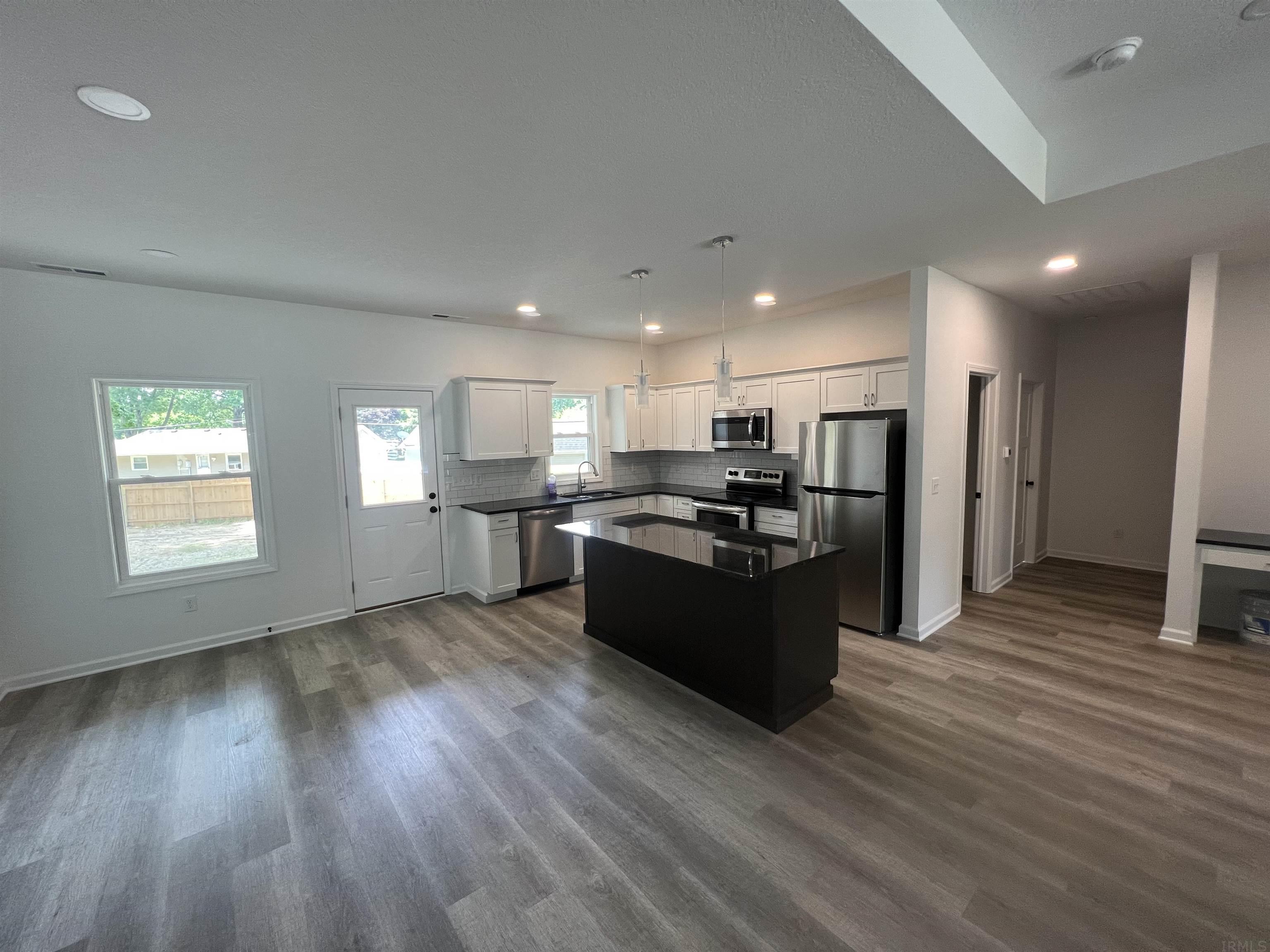 5686 Rothman Road Fort Wayne, IN 46835 - Photo 2 of 10