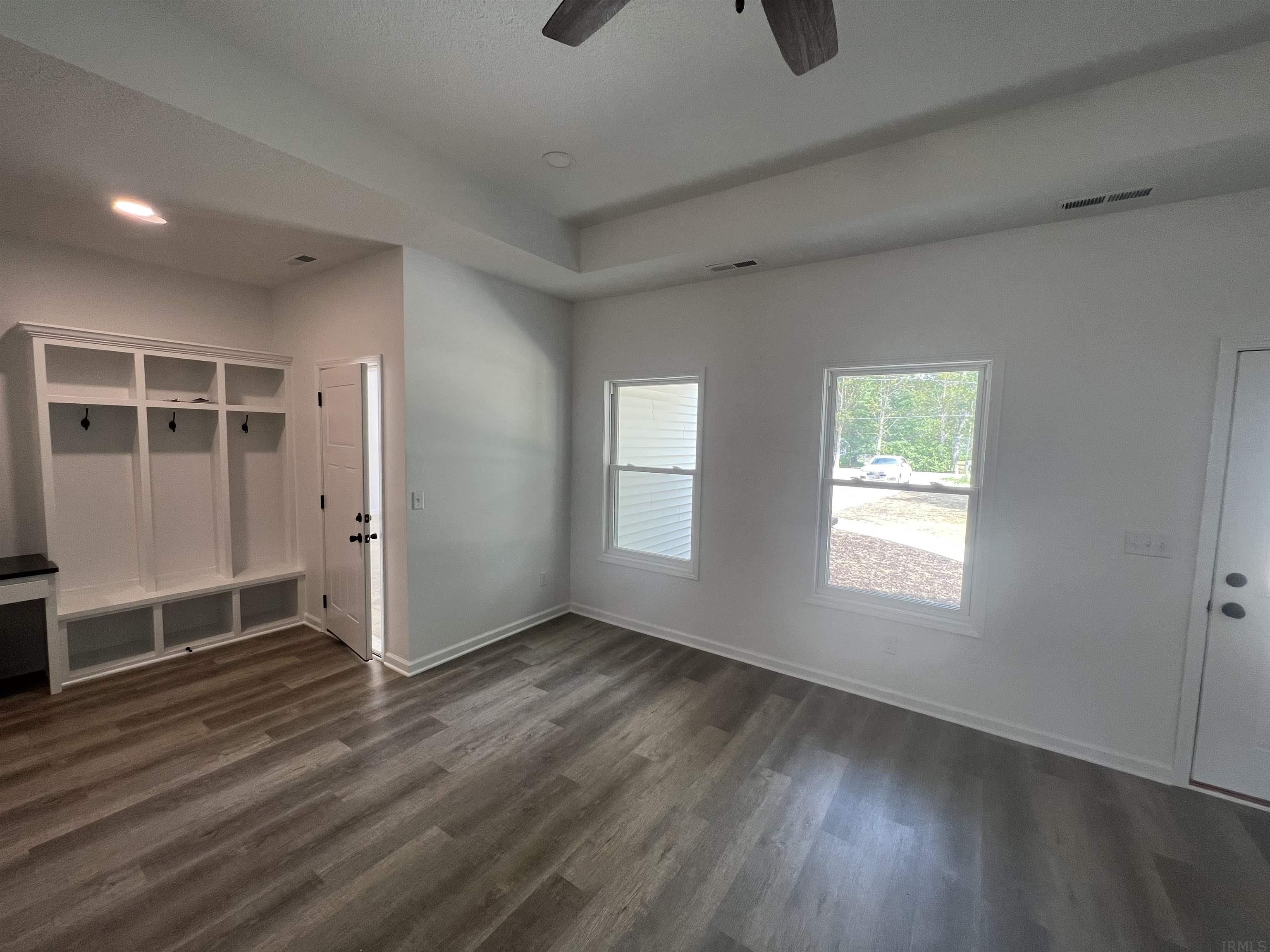 5686 Rothman Road Fort Wayne, IN 46835 - Photo 3 of 10