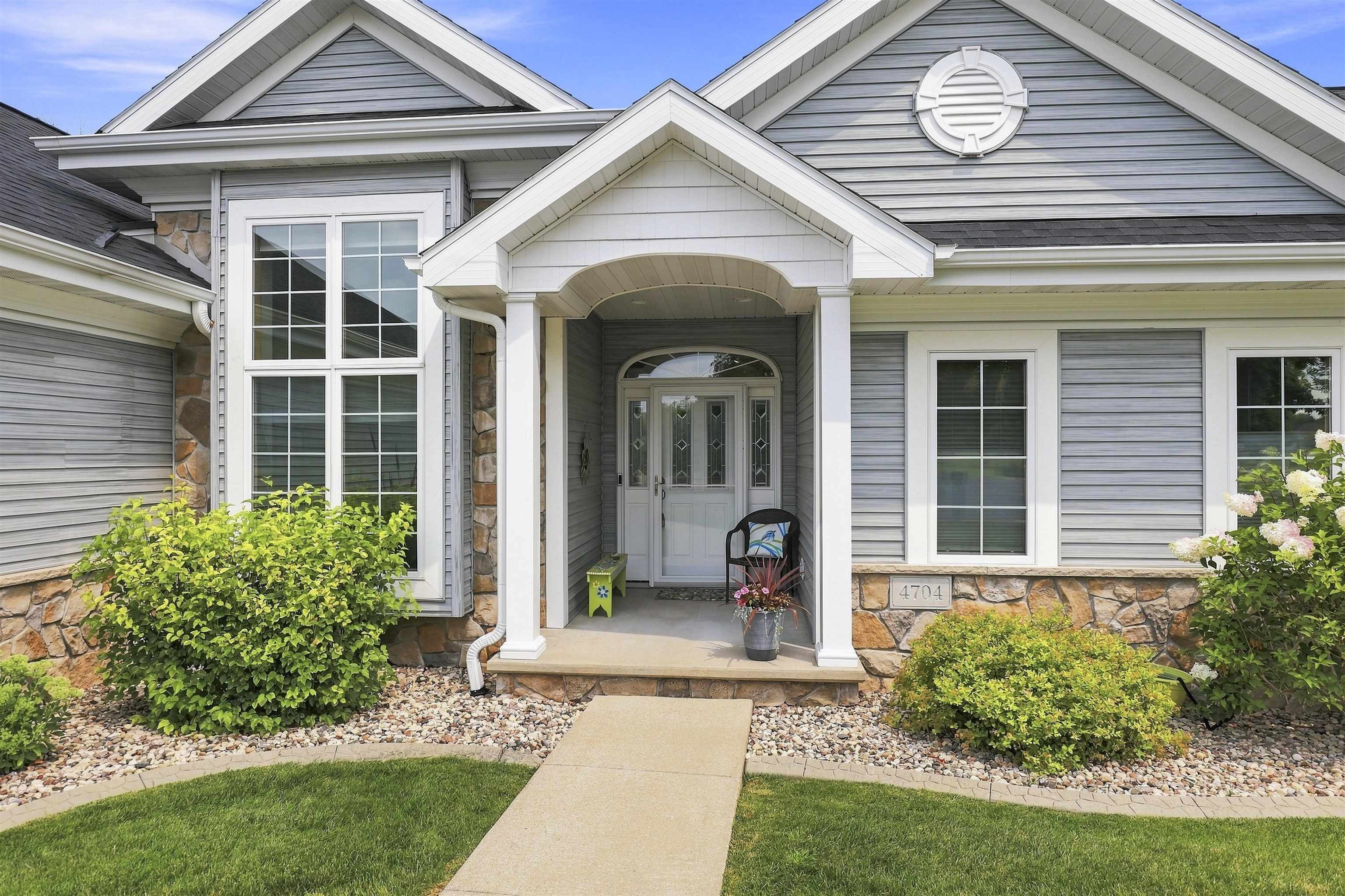 4704 Timber Row Appleton, WI 54913 - Photo 3 of 39 Gallery Image 3