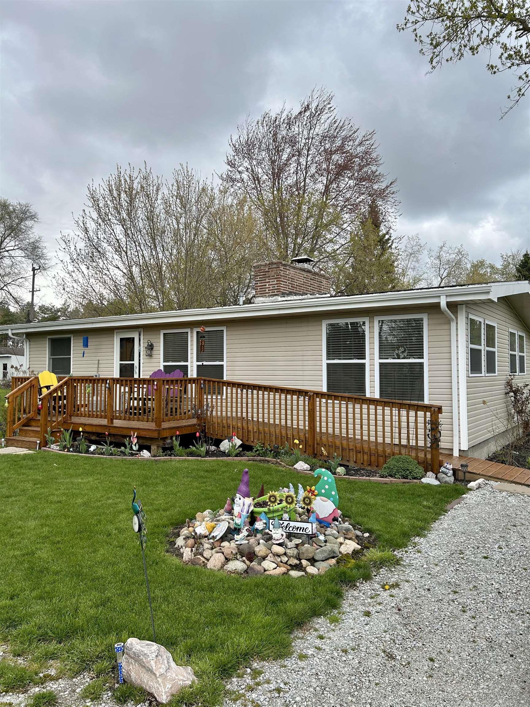 3852 Myrtle Road Fort Gratiot, MI 48059 - Photo 2 of 24 50107358-1.JPG