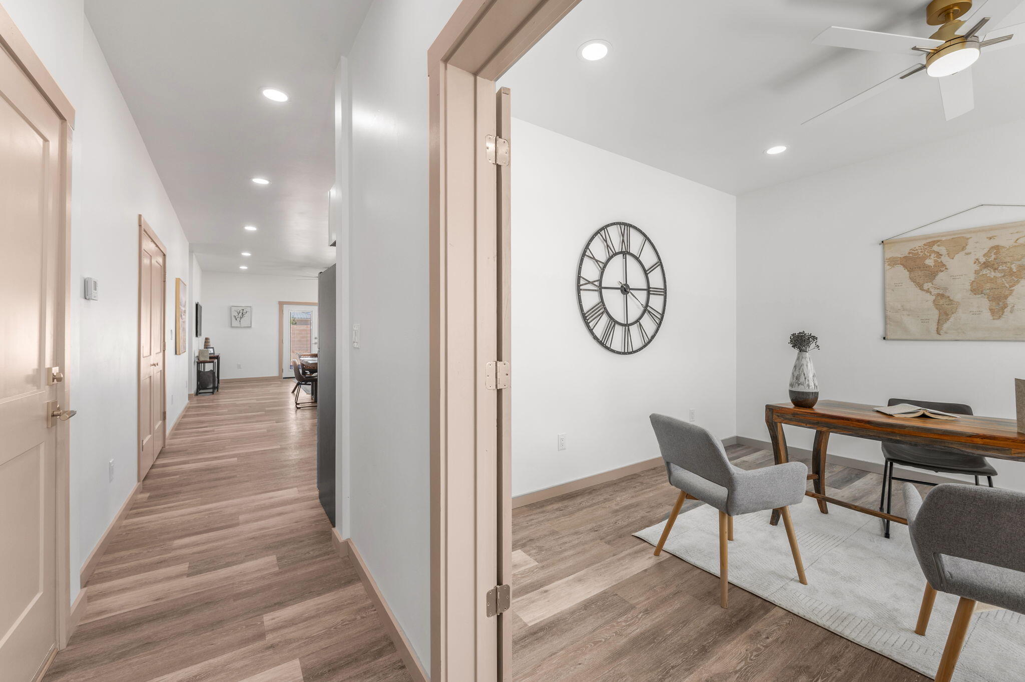 129 Chamartin Avenue Rio Communities, NM 87002 - Photo 4 of 40 Gallery Image 4