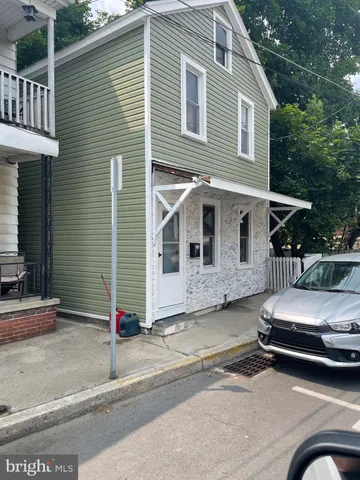 $1,200 | 211 Lincoln Avenue, Schuylkill Haven, PA 17972