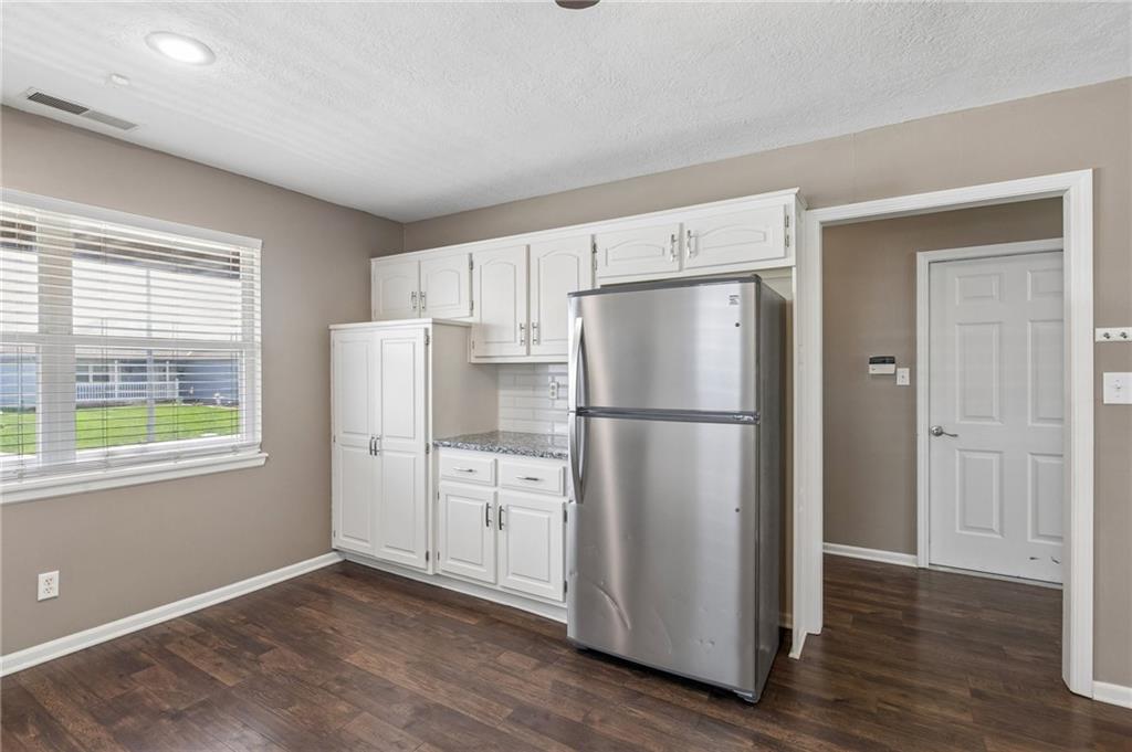 524 Saturn Drive Raymore, MO 64083 - Photo 11 of 31