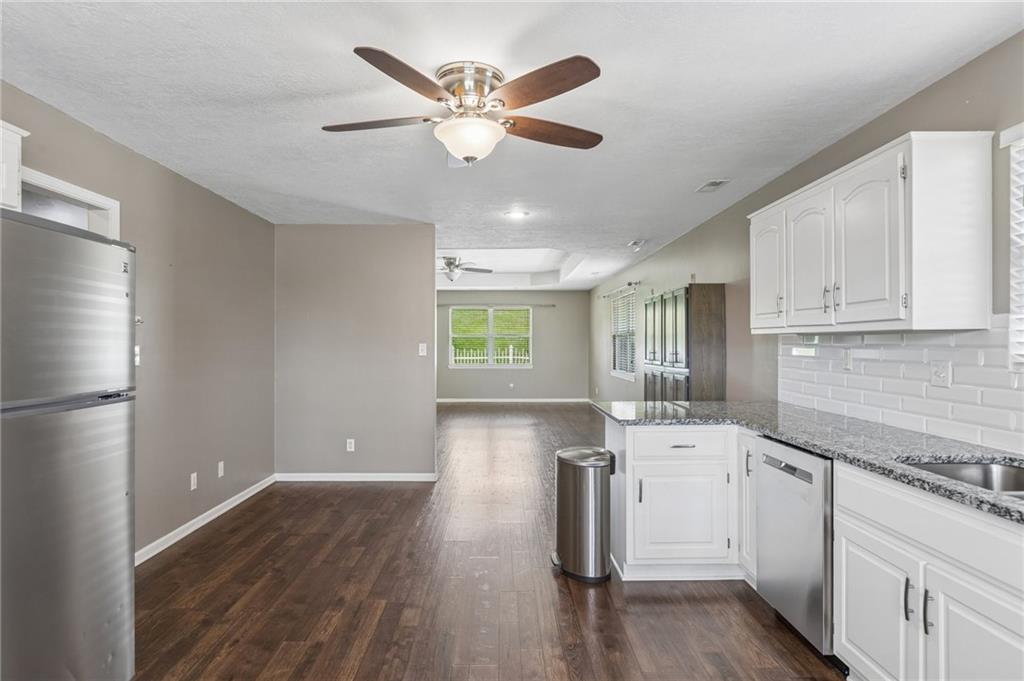 524 Saturn Drive Raymore, MO 64083 - Photo 12 of 31