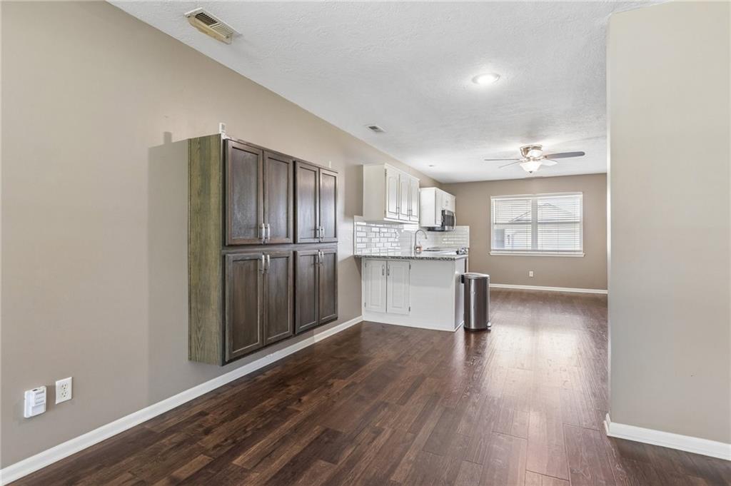 524 Saturn Drive Raymore, MO 64083 - Photo 8 of 31