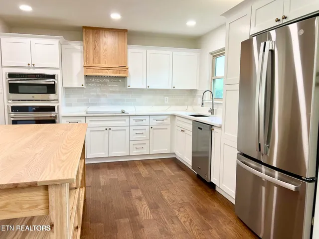 $489,900 | 10808 Dineen Drive, Knoxville, TN 37934