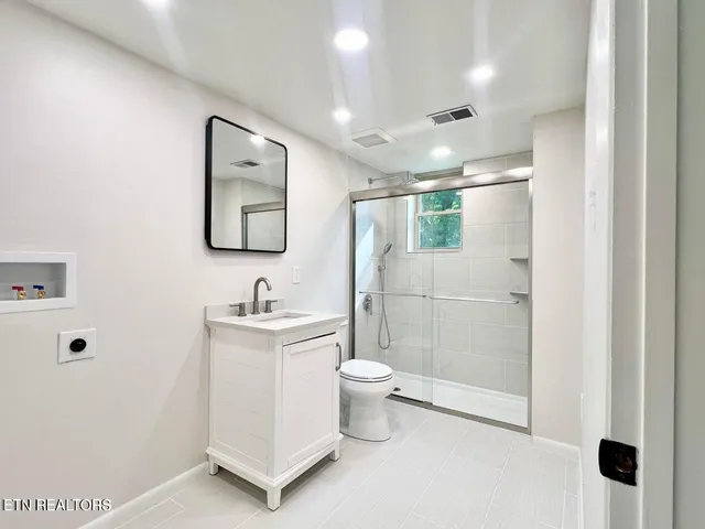 $489,900 | 10808 Dineen Drive, Knoxville, TN 37934