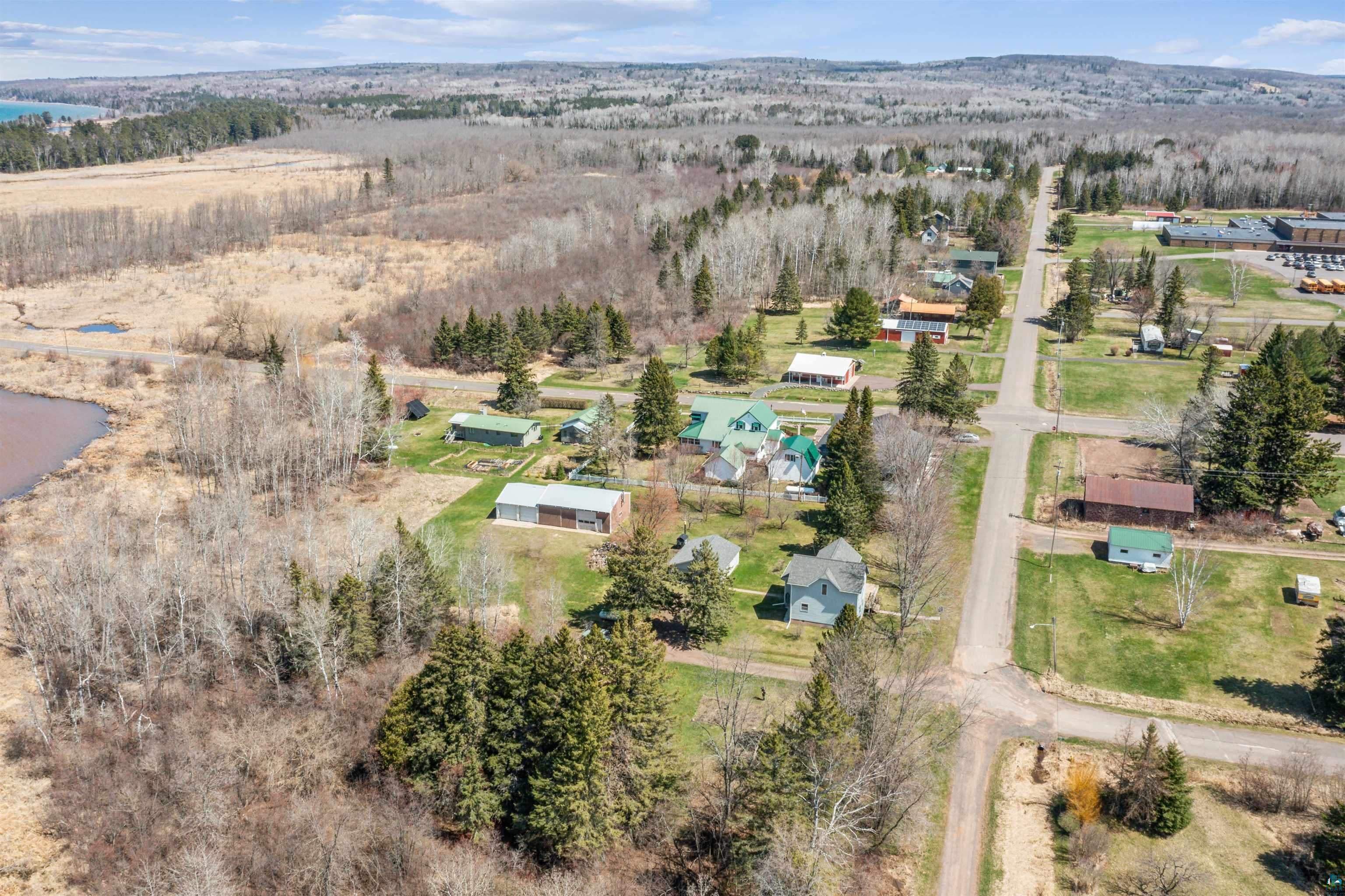 8920 School Road Port Wing, WI 54865 - Photo 4 of 27