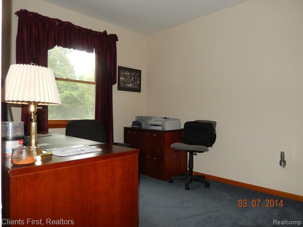 18781 Hannan Road New Boston, MI 48164 - Photo 38 of 48 DSCN3589.jpg