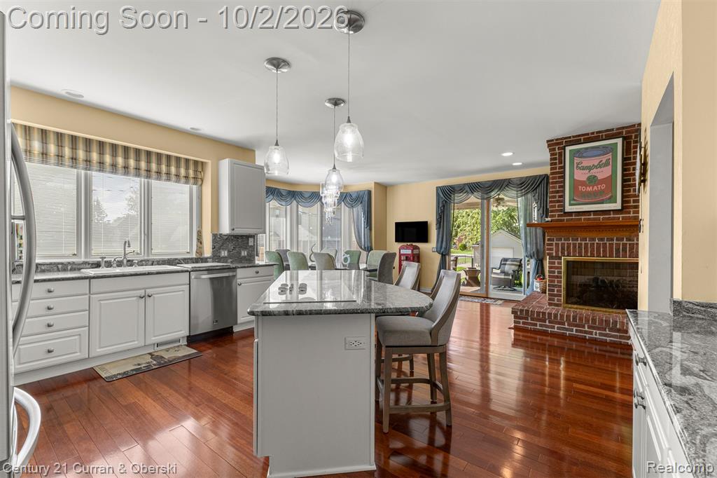20175 Gill Road Livonia, MI 48152 - Photo 21 of 61 Gallery Image 21