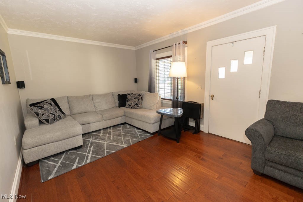 14724 Alger Road Cleveland, OH 44111 - Photo 4 of 26 Gallery Image 4