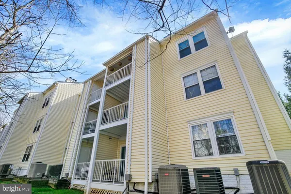 $289,999 | 11 Pickering Court, Unit 11201, Germantown, MD 20874