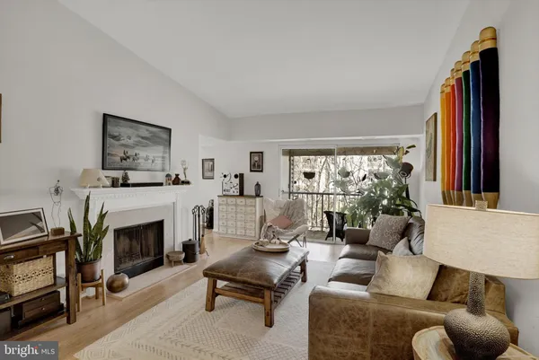 $289,999 | 11 Pickering Court, Unit 11201, Germantown, MD 20874