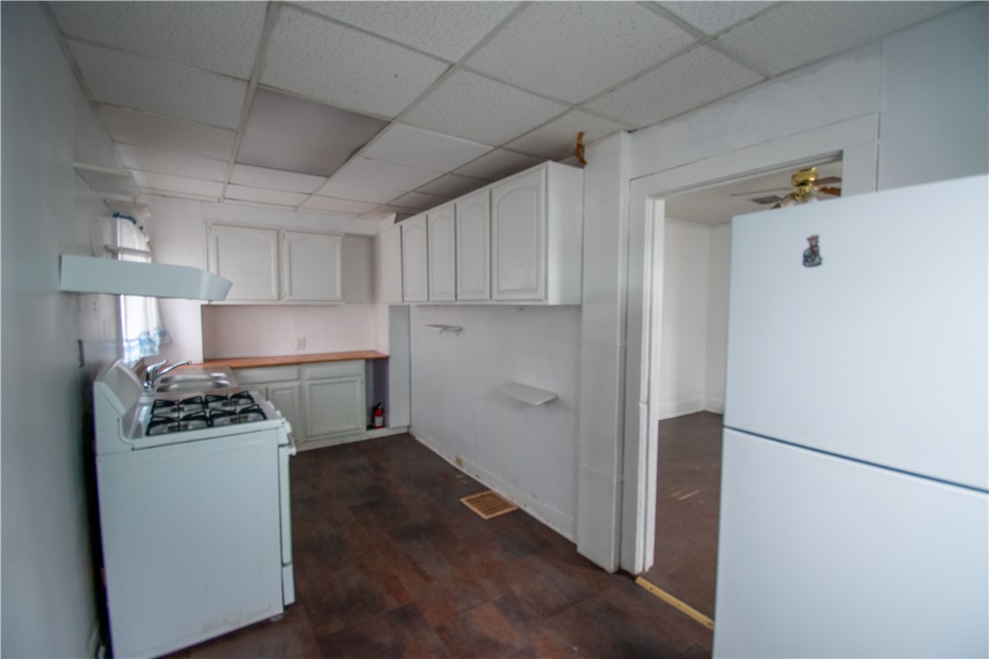 24 Clinton Street Seneca Falls, NY 13148 - Photo 31 of 43