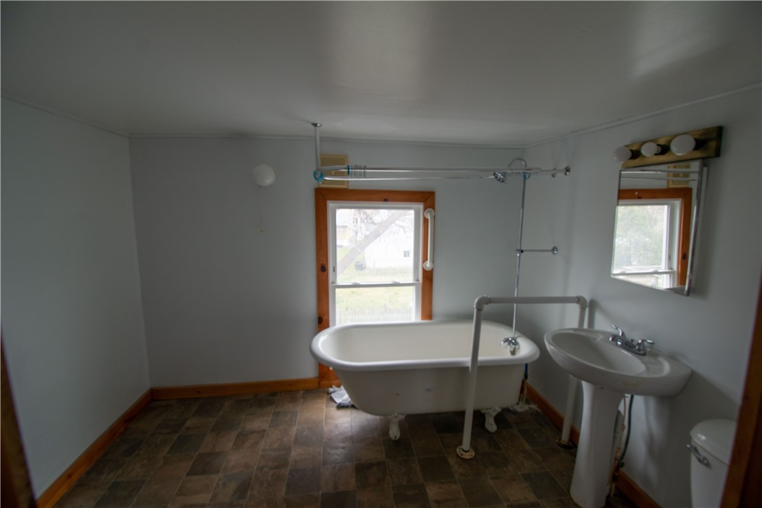 24 Clinton Street Seneca Falls, NY 13148 - Photo 41 of 43