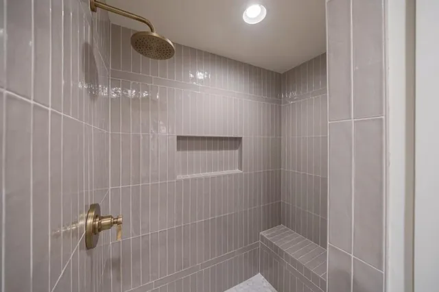 $6,000 | 922 Barton Woods Road Northeast, Atlanta, GA 30307