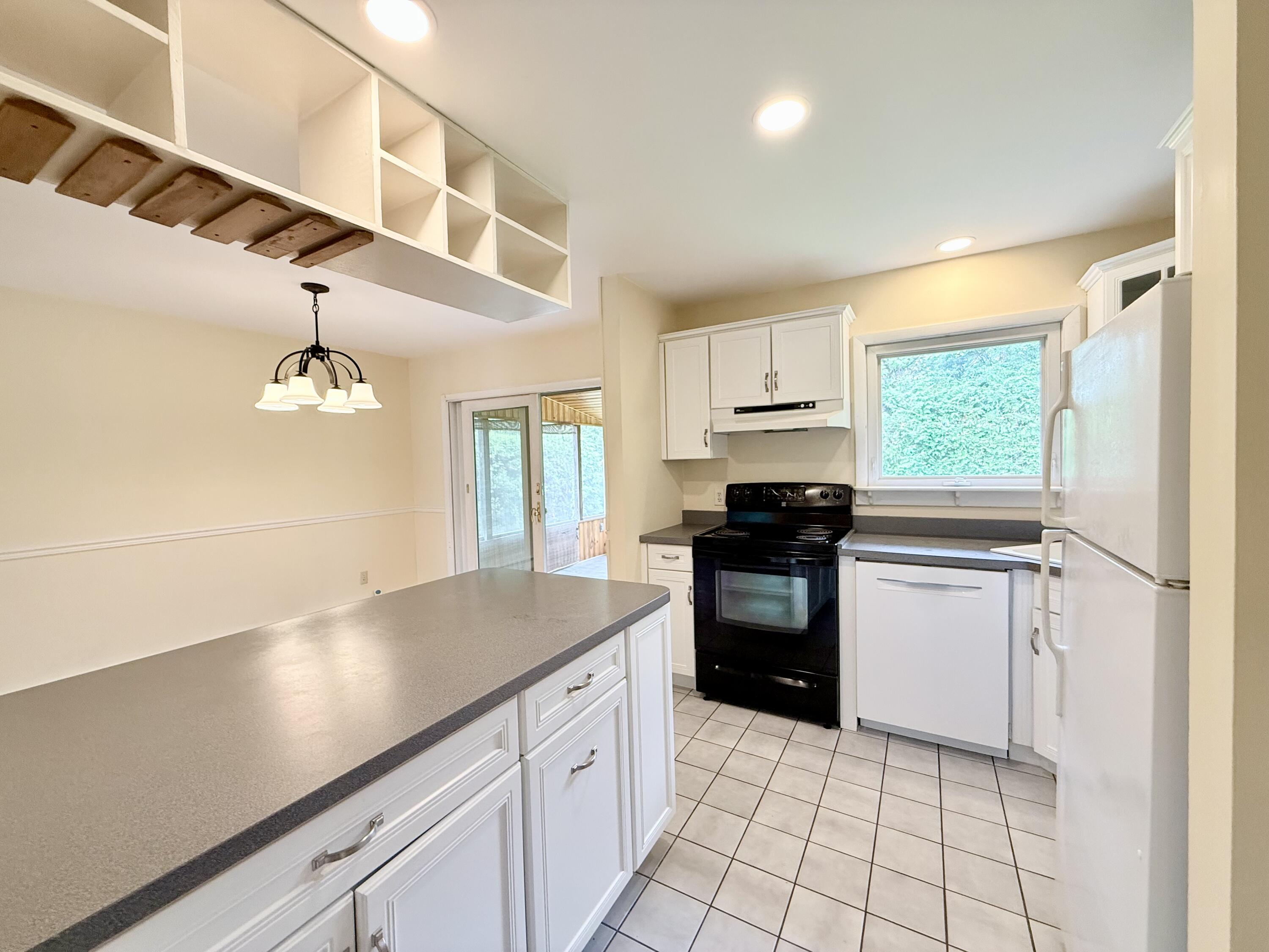 25 Addoms Street Plattsburgh, NY 12901 - Photo 11 of 27