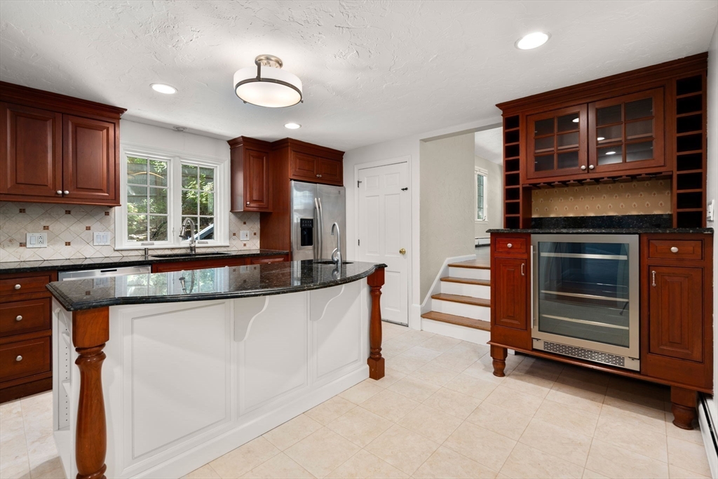141 Westgate Wellesley, MA 02481 - Photo 6 of 36