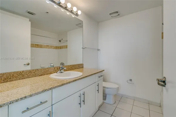 $2,800 | 1871 Northwest S River Drive, Unit 802, Miami, FL 33125