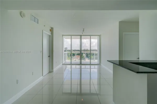 $2,800 | 1871 Northwest S River Drive, Unit 802, Miami, FL 33125